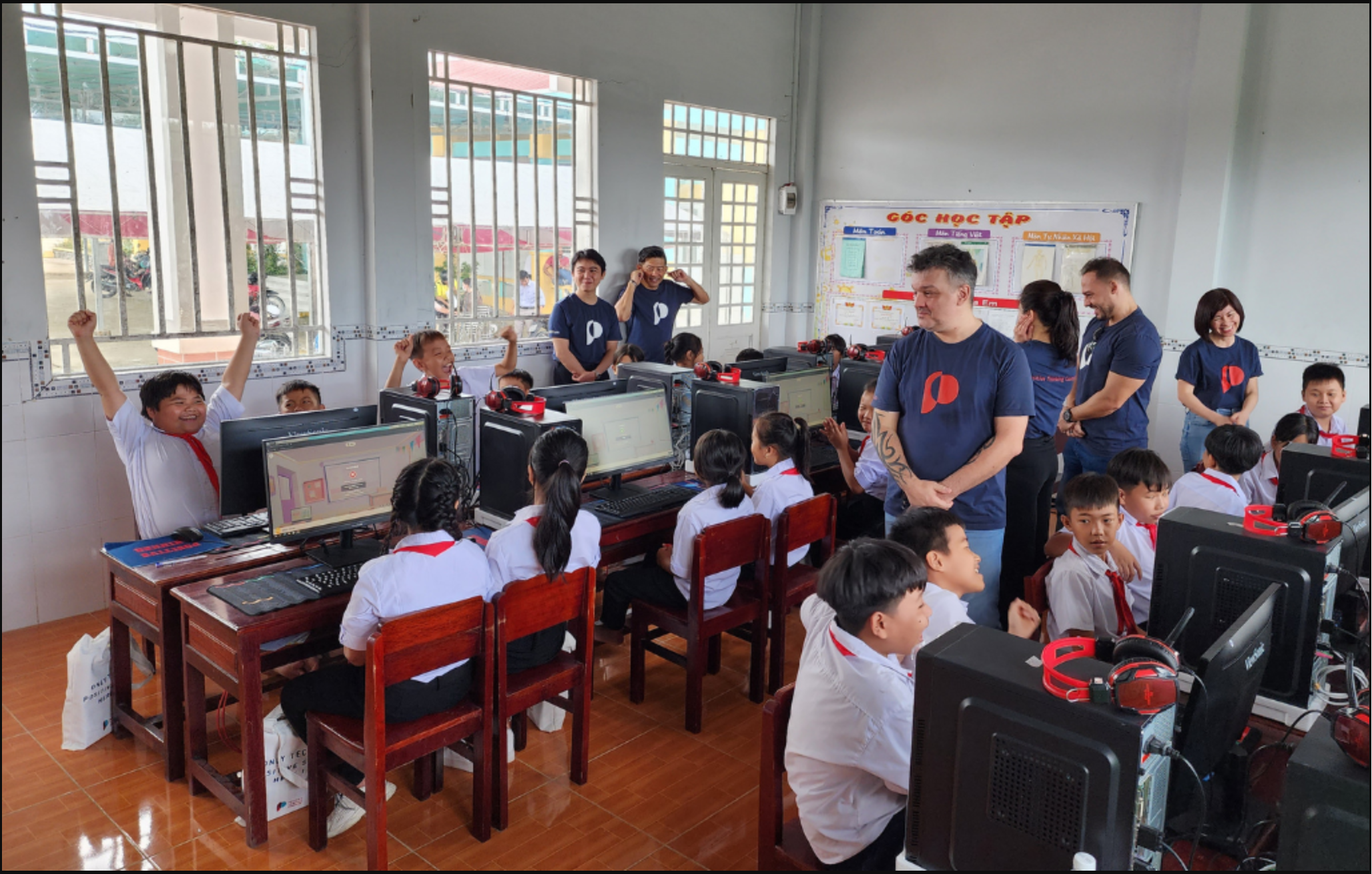 Vietnam - children learning on computers