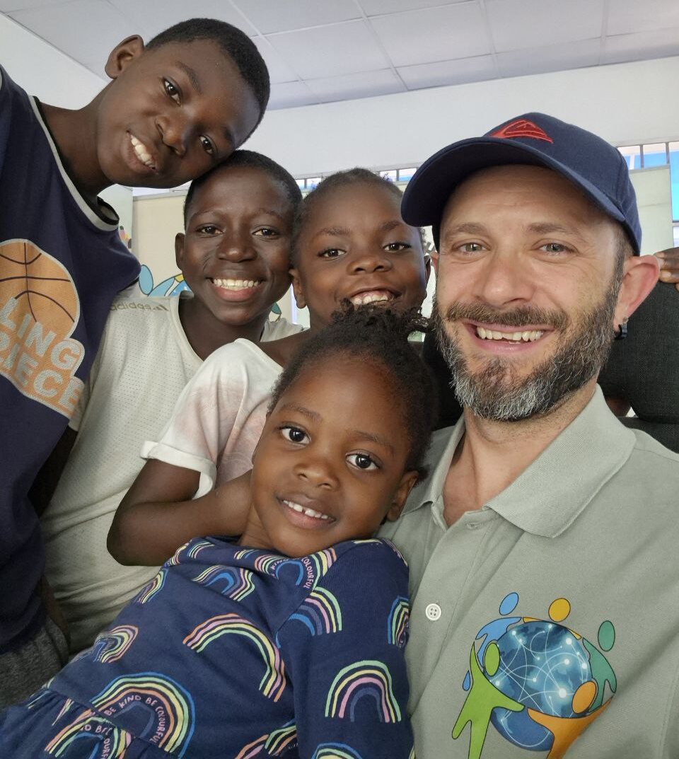 happy kids with Mitch at Bana Mayele Center in Kinshasa