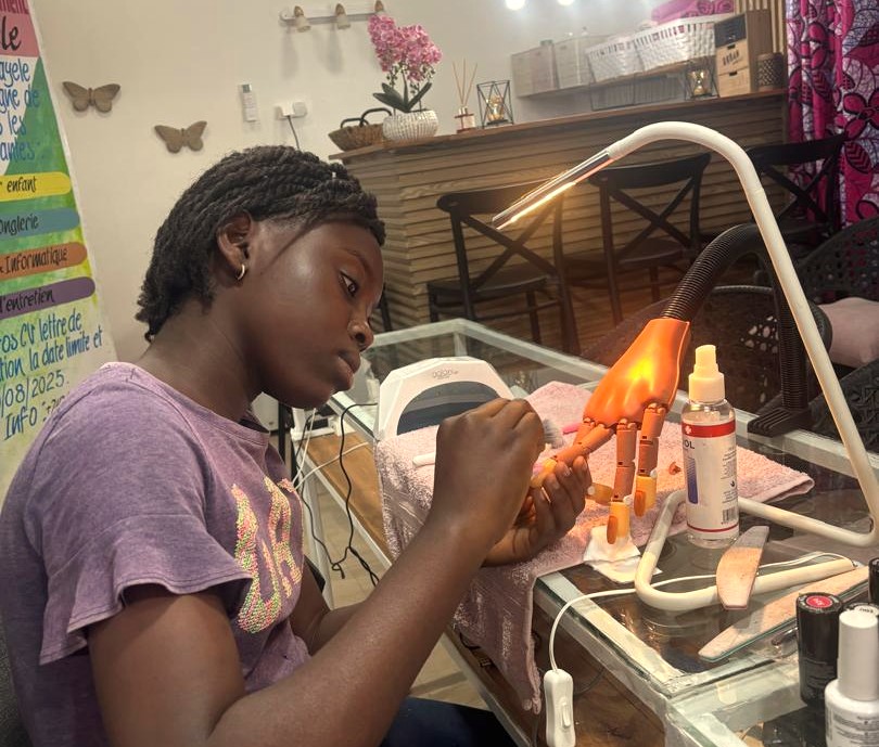 Nail Salon @ Bana Mayele, student learning
